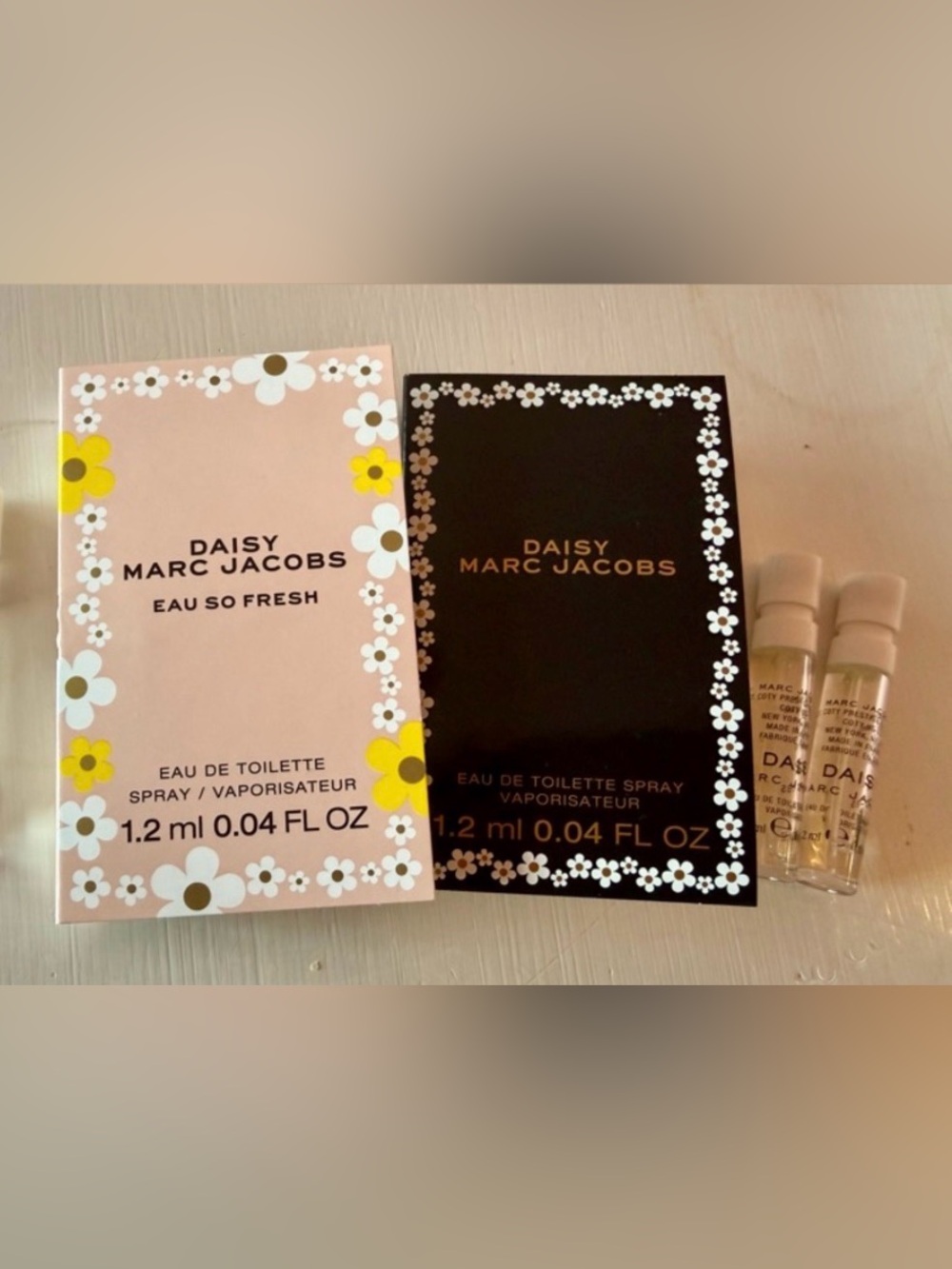 4 x Marc Jacobs Daisy